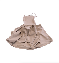 Load image into Gallery viewer, Vestido entre el amor y la guerra
