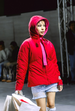 Load image into Gallery viewer, Chompa rompe corazones
